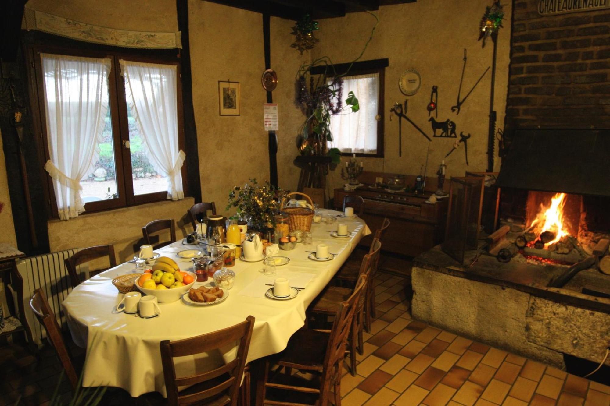La Marechalerie Bed & Breakfast Monthodon ภายนอก รูปภาพ
